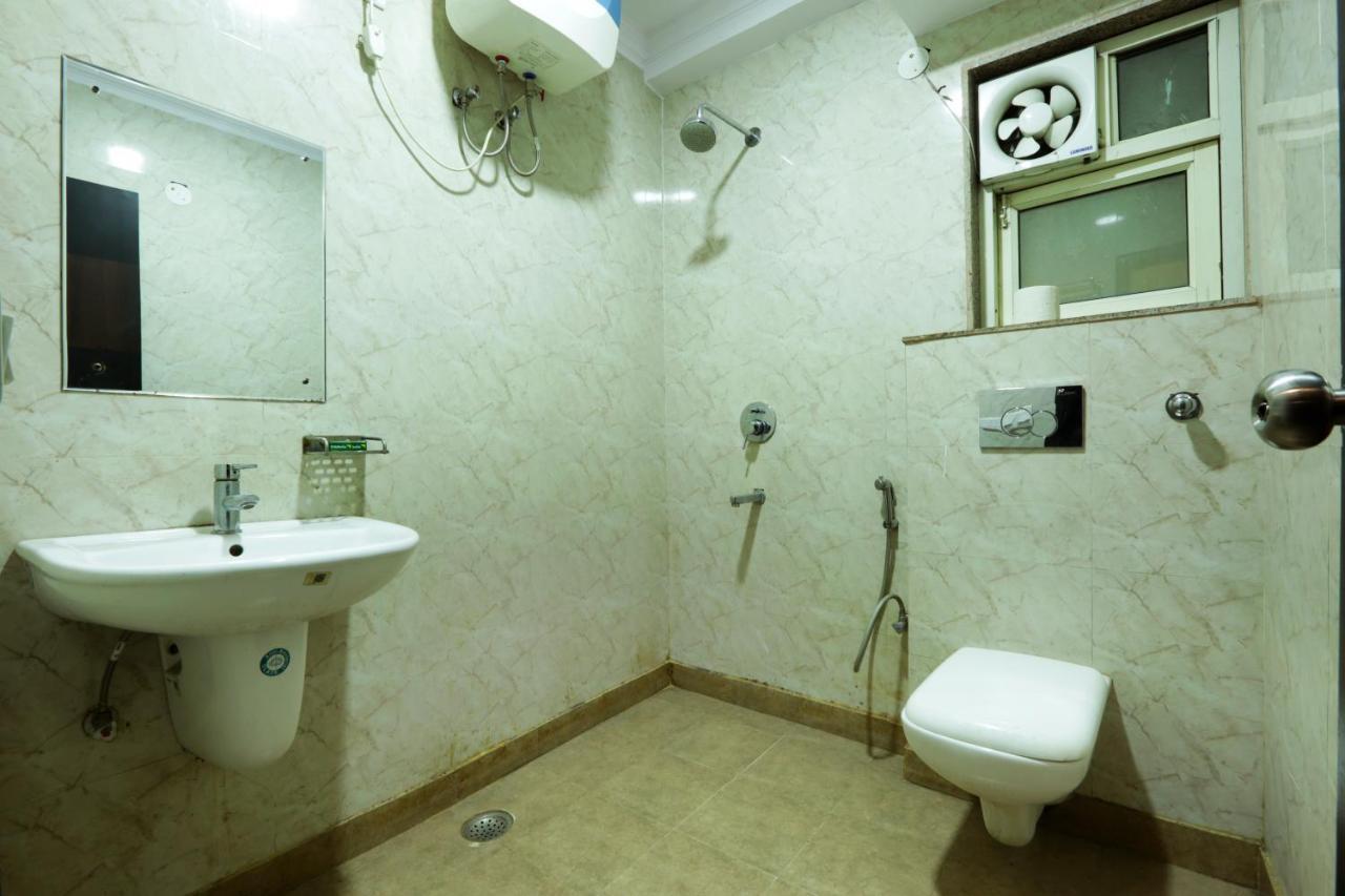 Hotel Ark Suites At Delhi Airport Нью-Дели Экстерьер фото