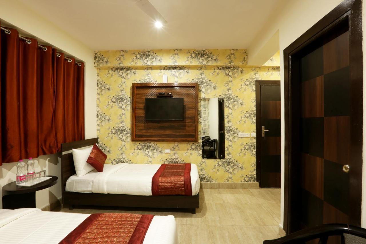Hotel Ark Suites At Delhi Airport Нью-Дели Экстерьер фото